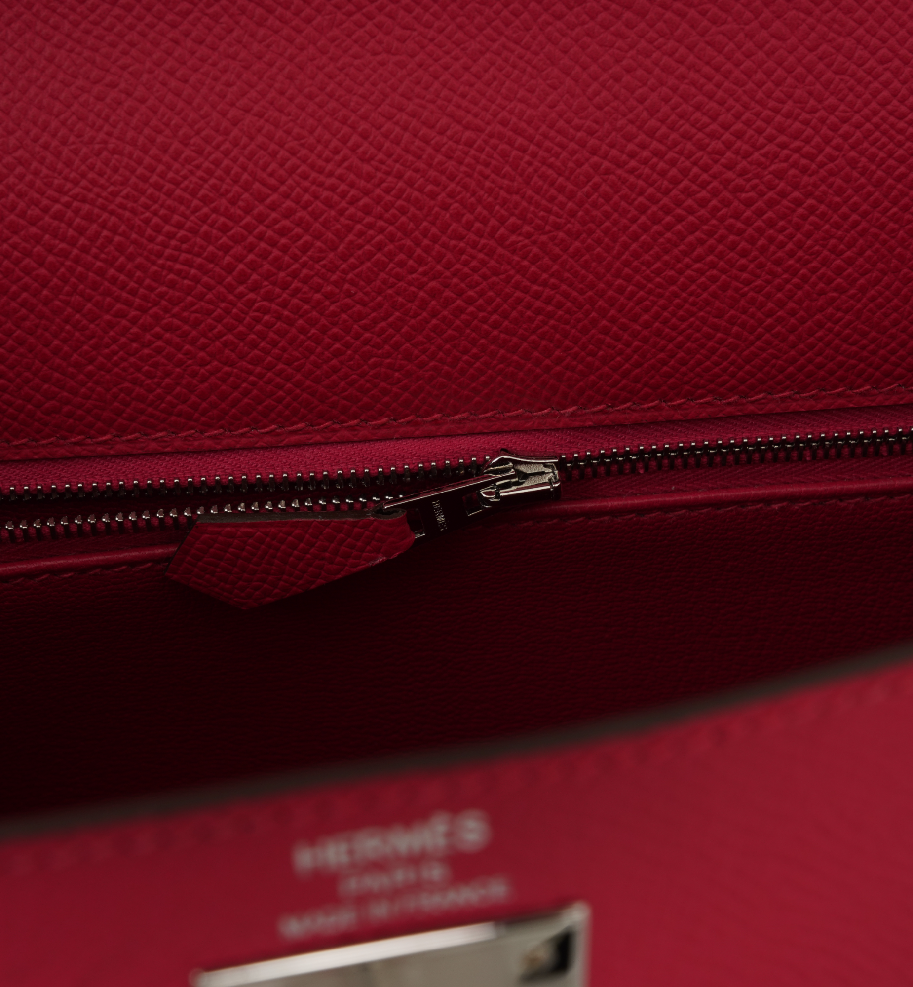 Hermès Kelly 28 Sellier Rose Extreme (I6) Epsom PHW