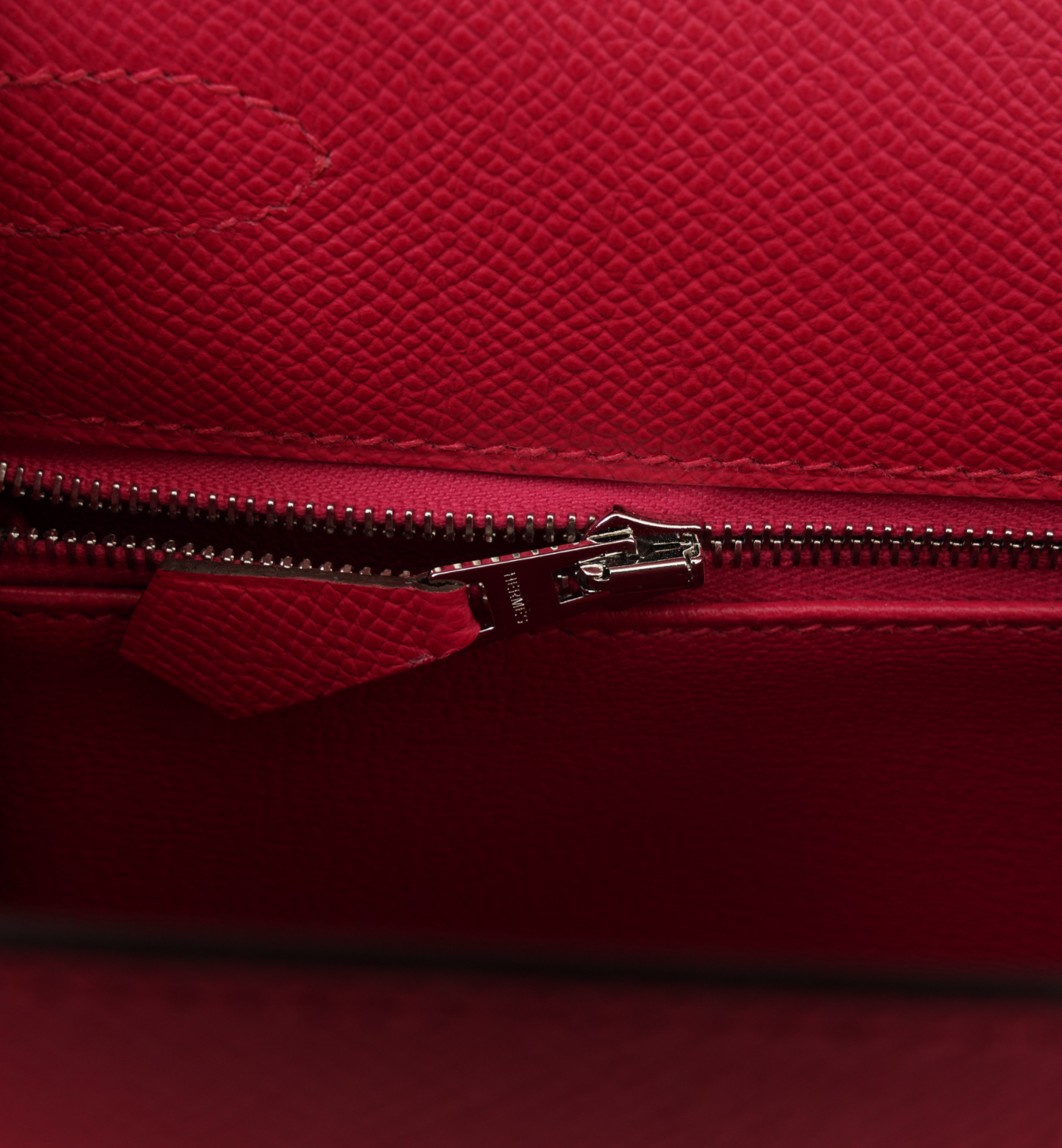 Hermès Kelly 28 Sellier Rose Extreme (I6) Epsom PHW