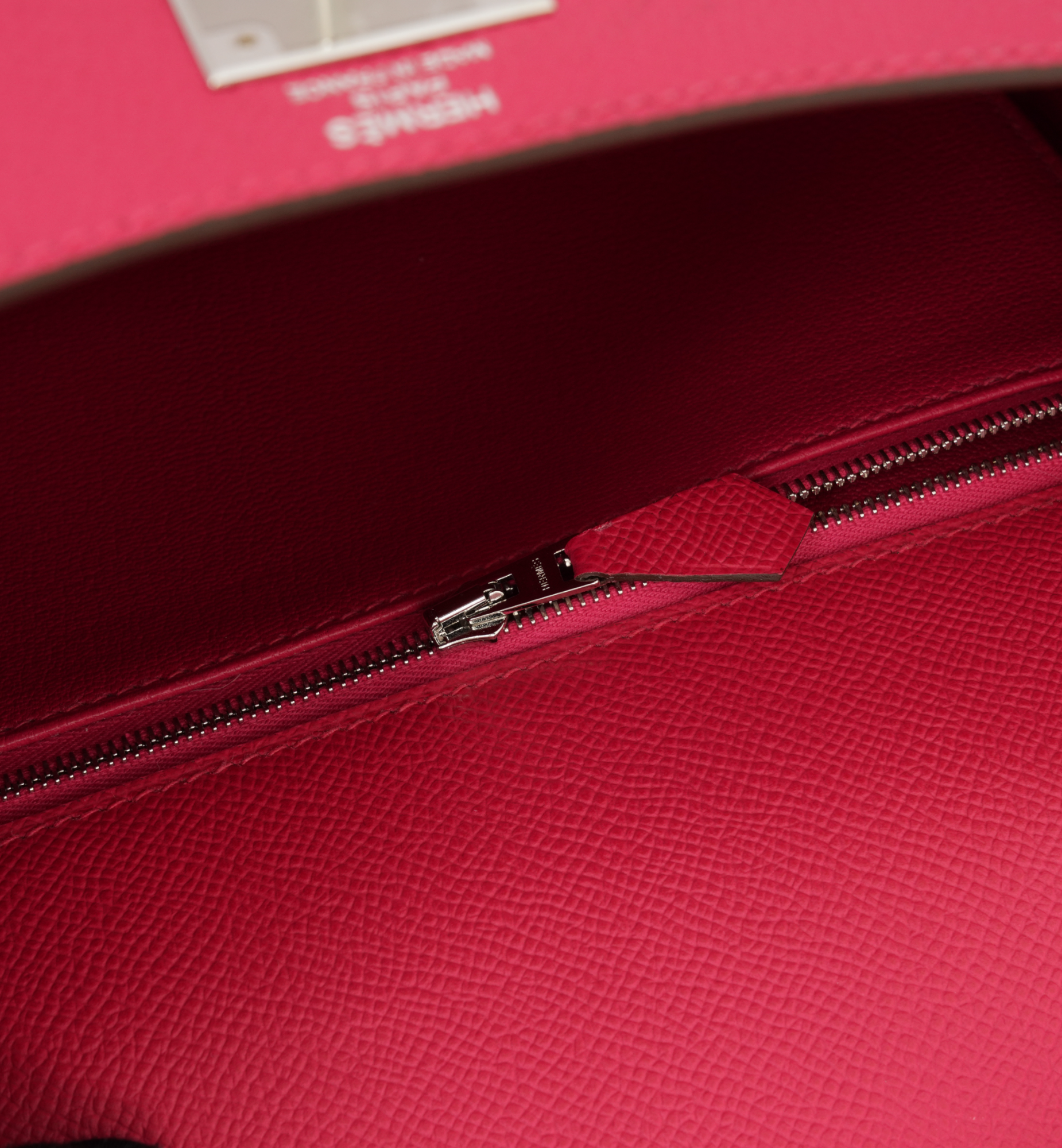 Hermès Kelly 28 Sellier Rose Extreme (I6) Epsom PHW