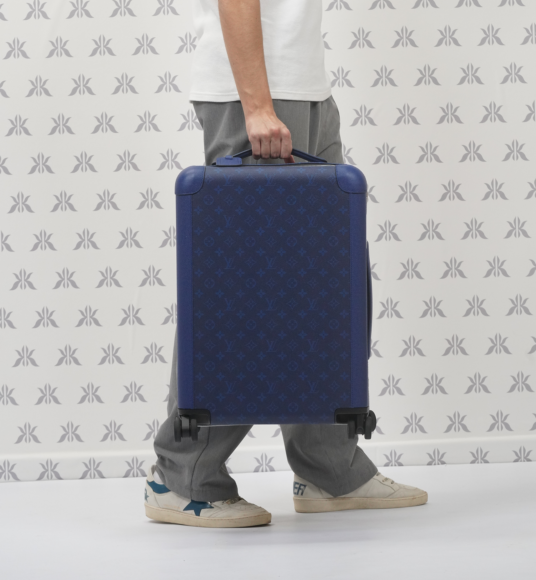 Louis Vuitton Horizon 55 Taigarama Blue