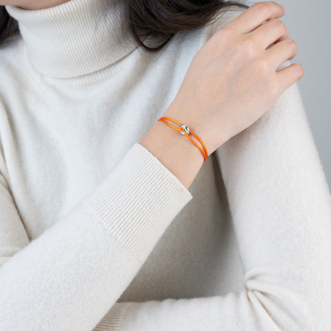 #Color_Neon Orange