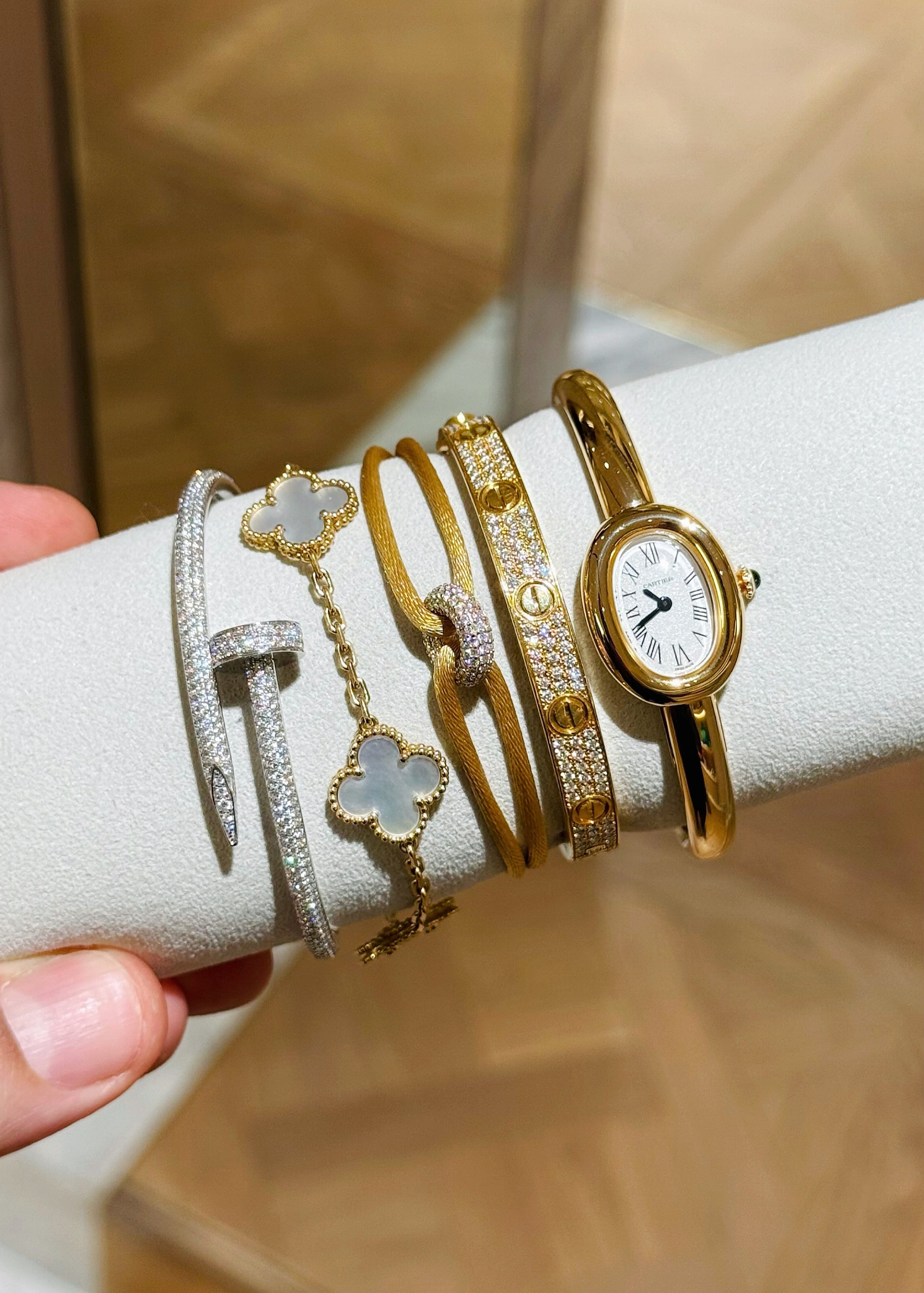 How the Ultra-Wealthy Actually Wear Their Jewellery