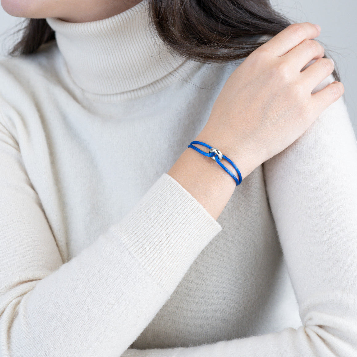 #Color_Electric Blue