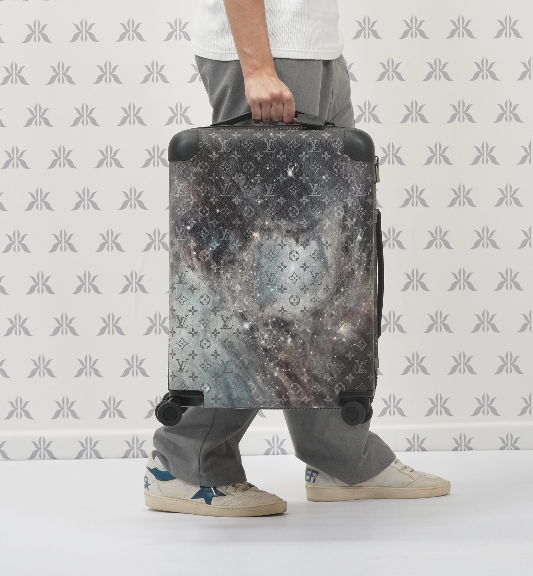 Louis Vuitton Horizon Galaxy Monogram Luggage 55