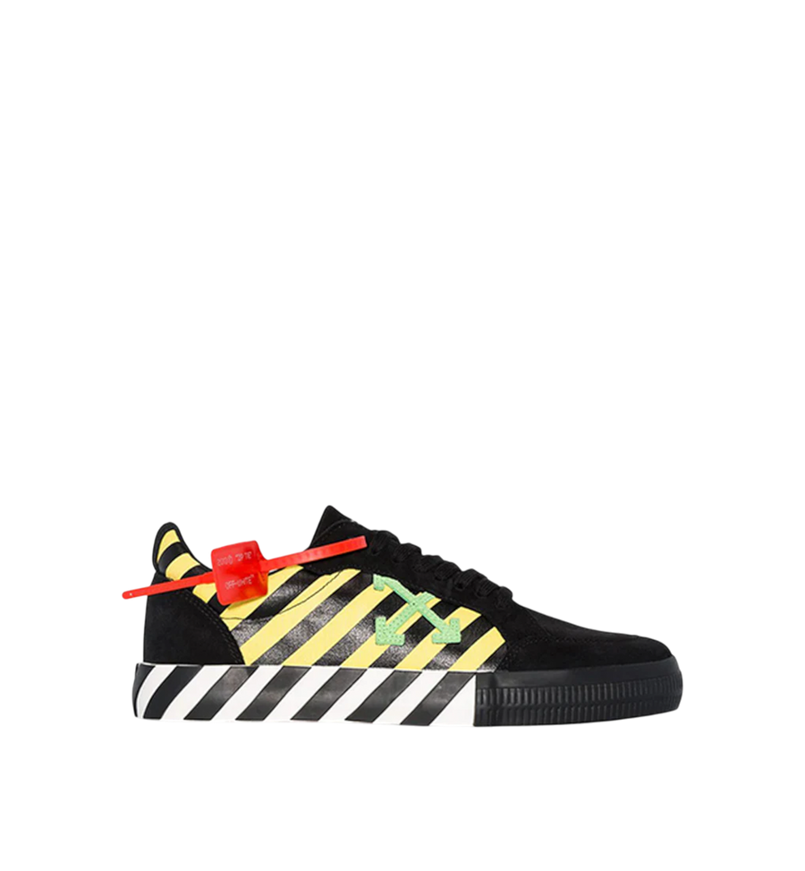Off-White Low Vulcanised Arrow Sneaker Black